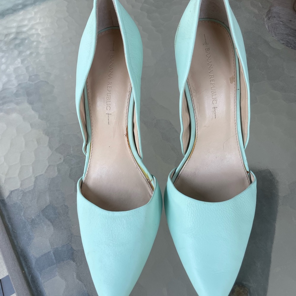 Women’s Banana Republic high heels mint color size 10